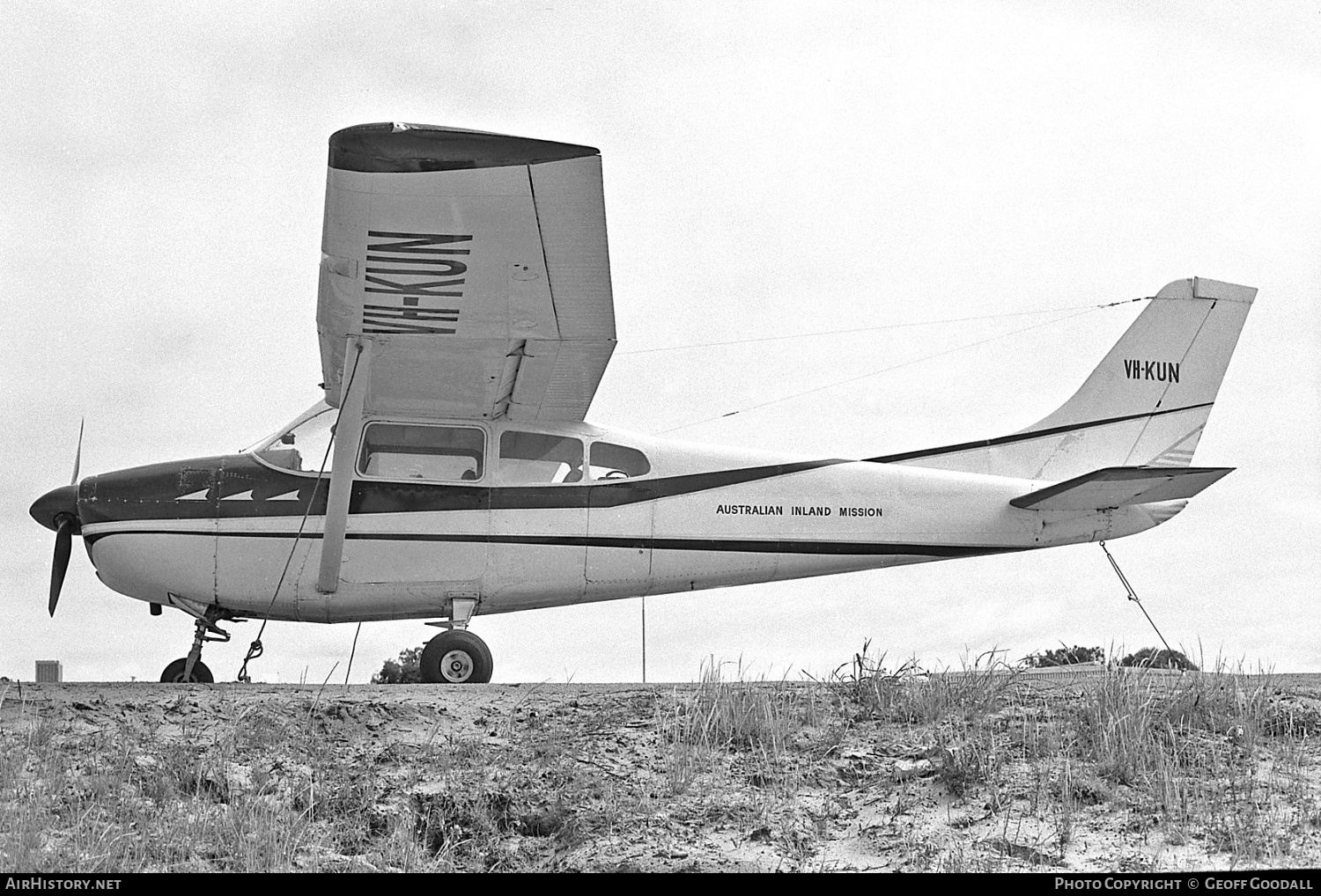Aircraft Photo of VH-KUN | Cessna 182E | Australian Inland Mission | AirHistory.net #366223