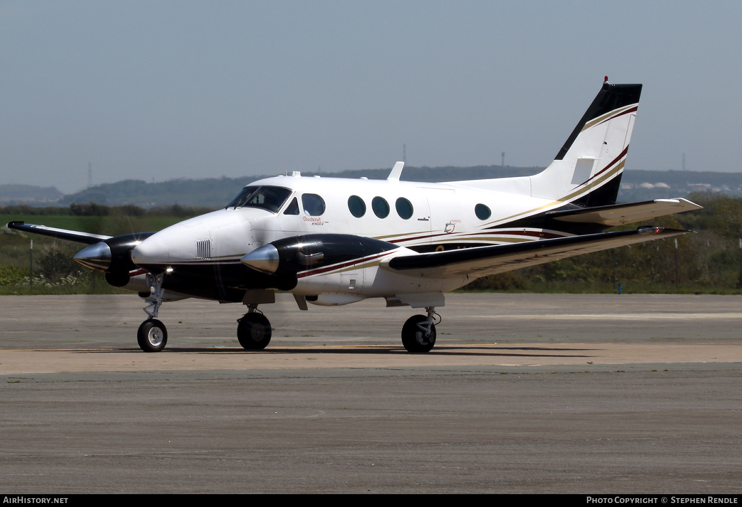 Aircraft Photo of G-WKTO | Beech E90 King Air | AirHistory.net #366297