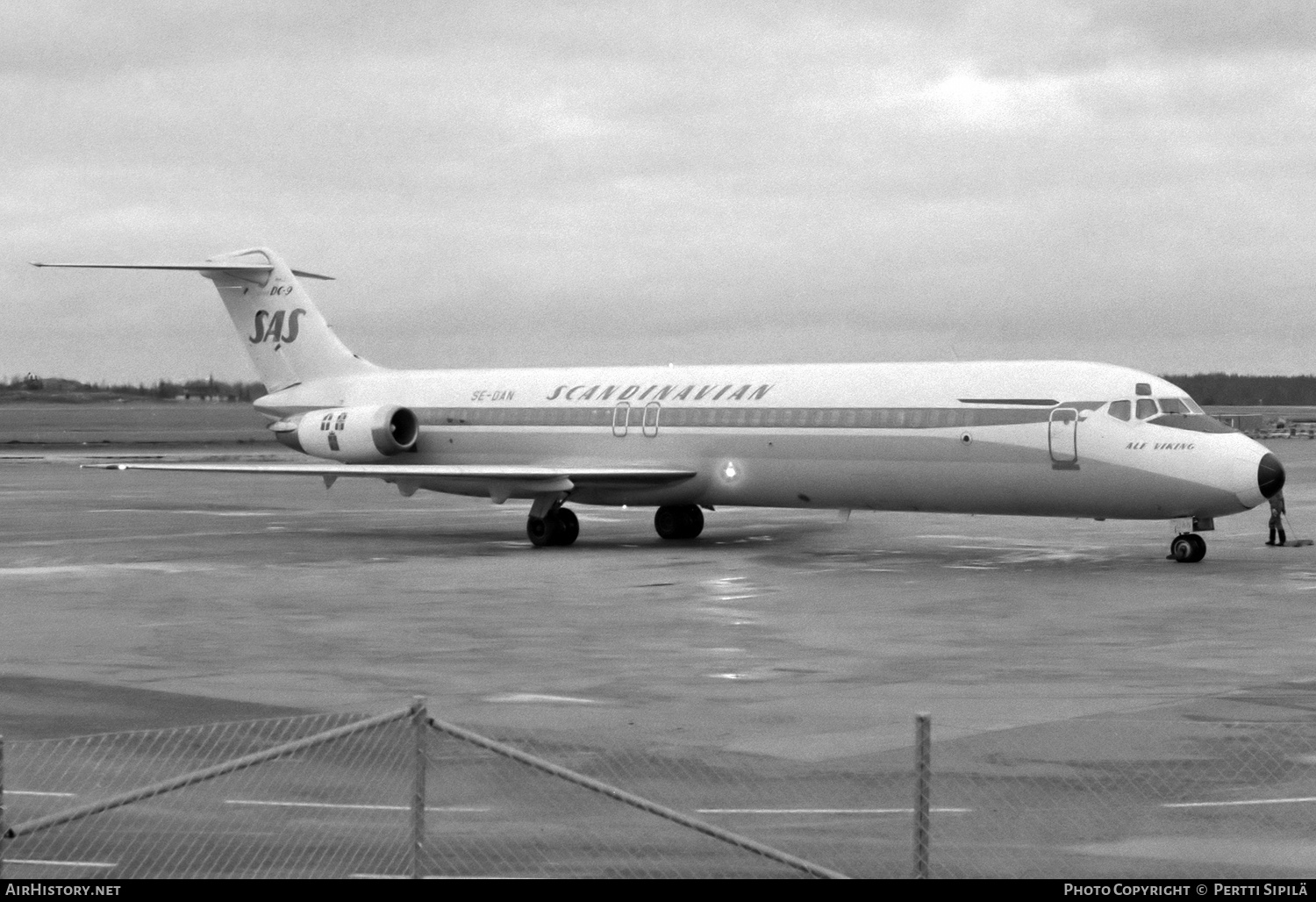 Aircraft Photo of SE-DAN | McDonnell Douglas DC-9-41 | Scandinavian Airlines - SAS | AirHistory.net #366320