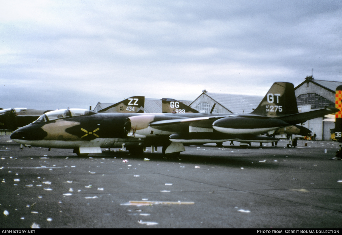 Aircraft Photo of 55-4275 / AF54-275 | Martin EB-57G Canberra | USA - Air Force | AirHistory.net #366363