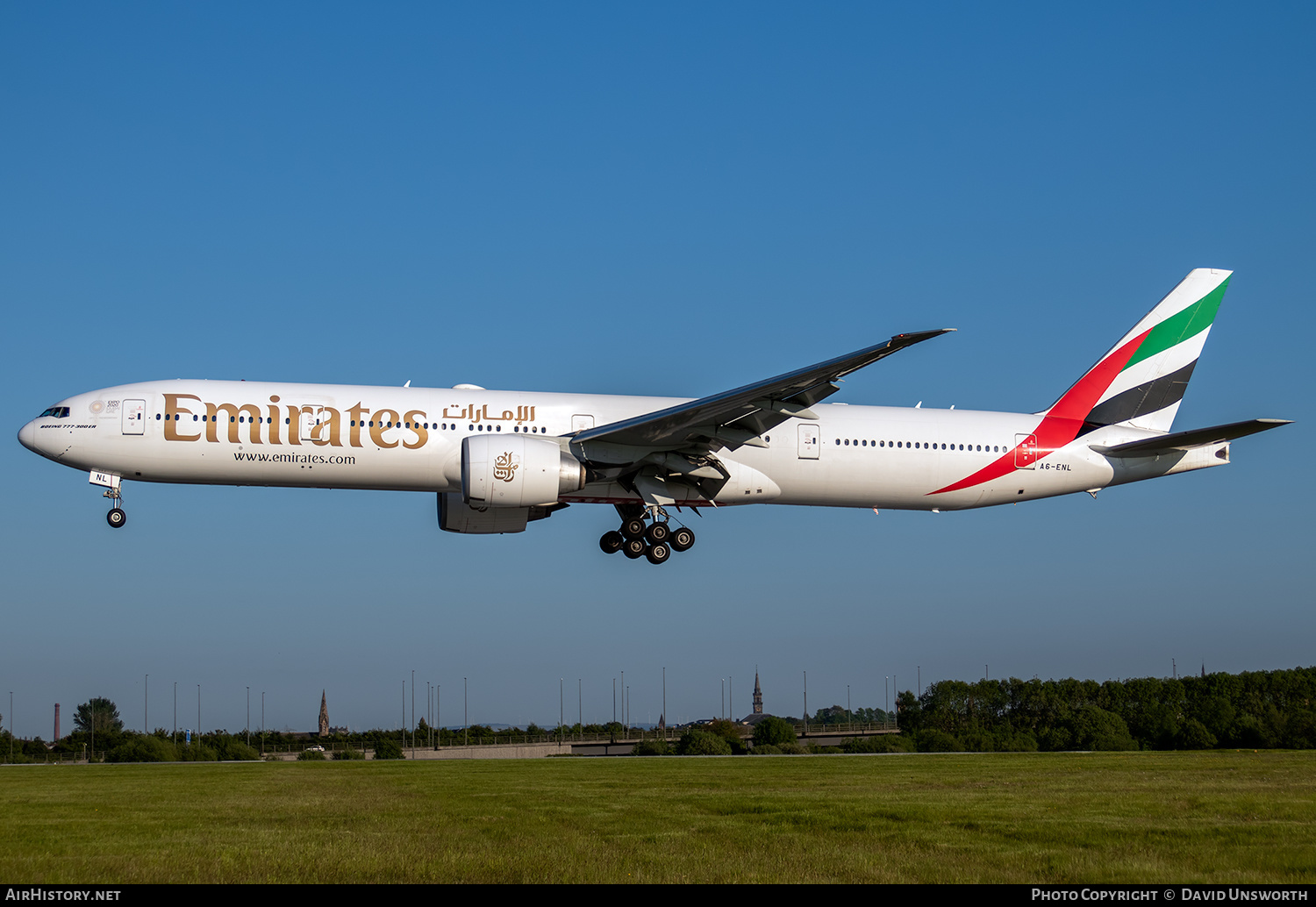 Aircraft Photo of A6-ENL | Boeing 777-31H/ER | Emirates | AirHistory.net #366365