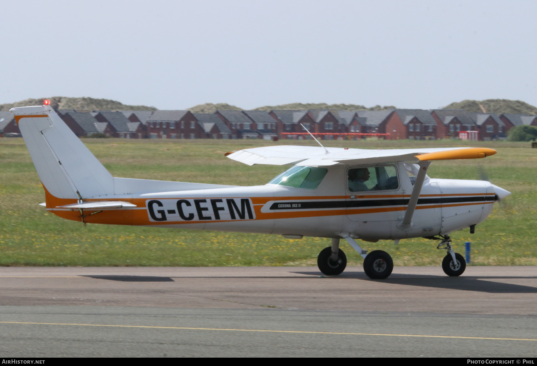 Aircraft Photo of G-CEFM | Cessna 152 | AirHistory.net #366447