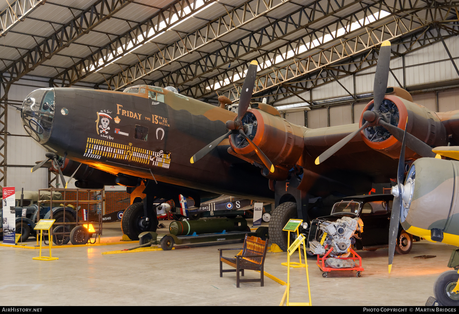 Aircraft Photo of LV907 | Handley Page HP-59 Halifax B2 | UK - Air Force | AirHistory.net #366467