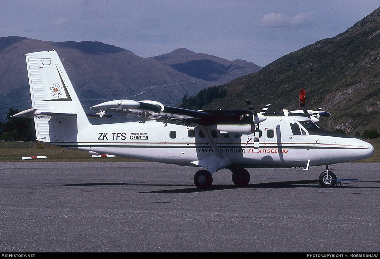 Aircraft Photo of ZK-TFS | De Havilland Canada DHC-6-300 Twin Otter | Milford Sound Flightseeing | AirHistory.net #366487