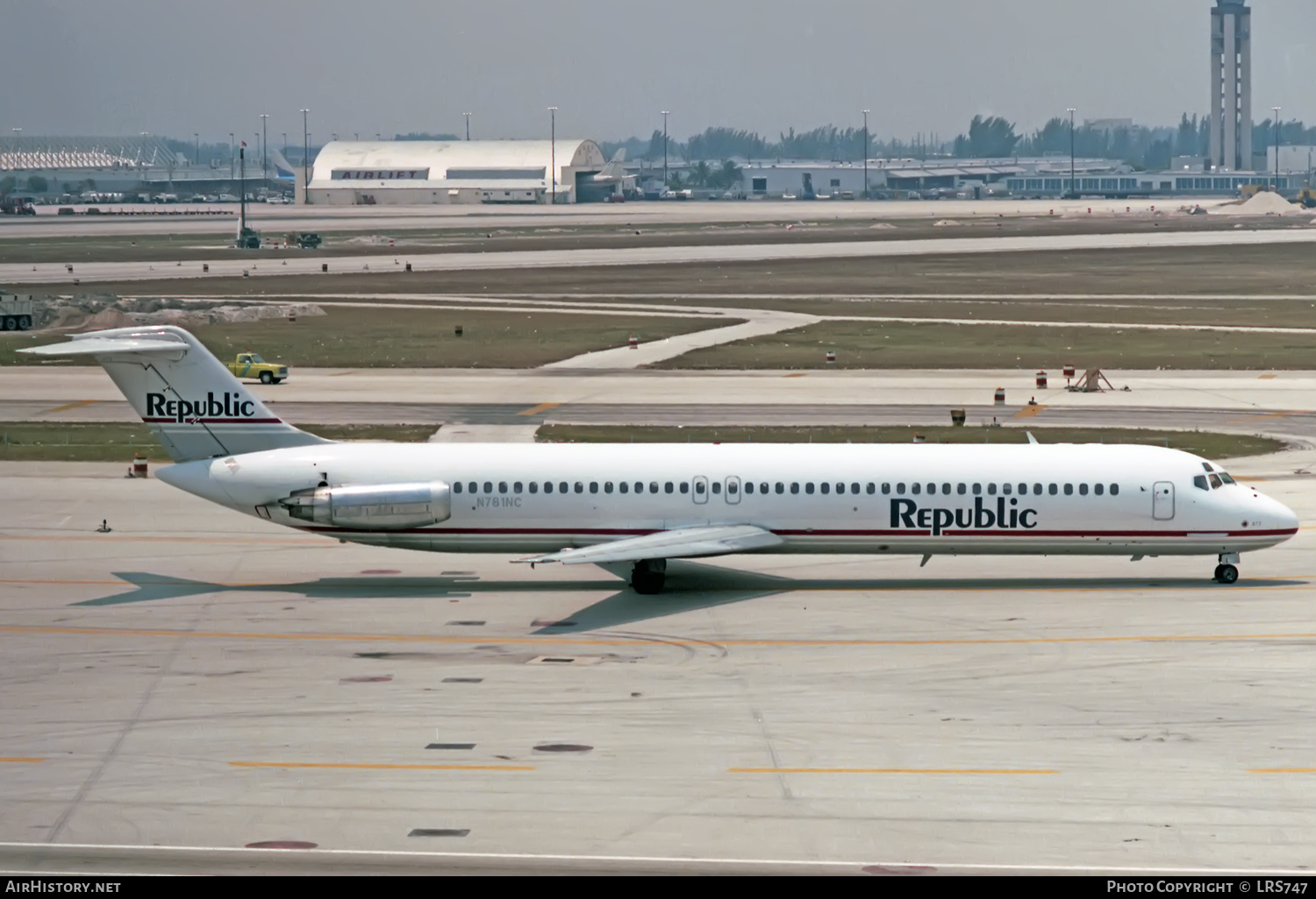 Aircraft Photo of N781NC | McDonnell Douglas DC-9-51 | Republic Airlines | AirHistory.net #366526