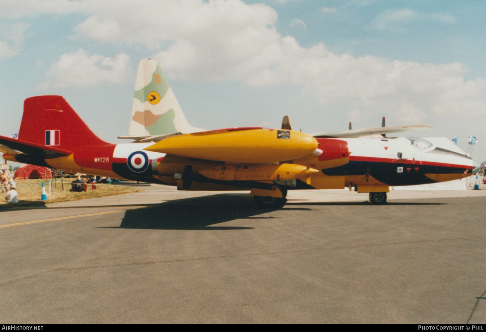 Aircraft Photo of WK128 | English Electric Canberra B(TT)2 | UK - Air Force | AirHistory.net #366532