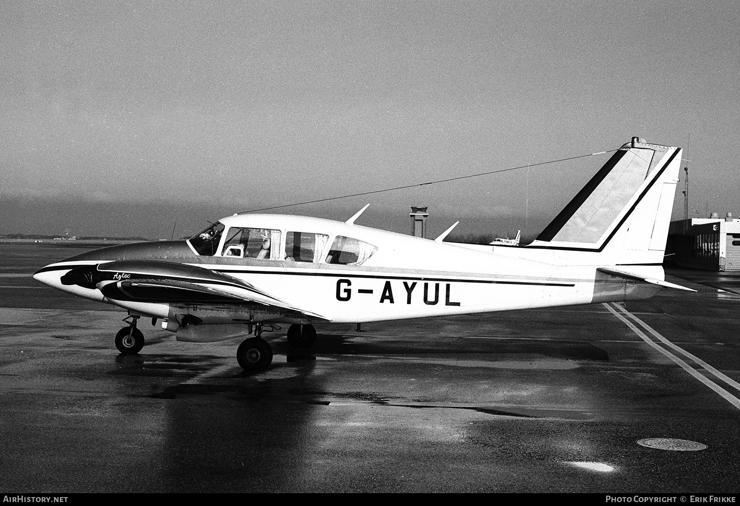 Aircraft Photo of G-AYUL | Piper PA-23-250 Aztec | AirHistory.net #366550