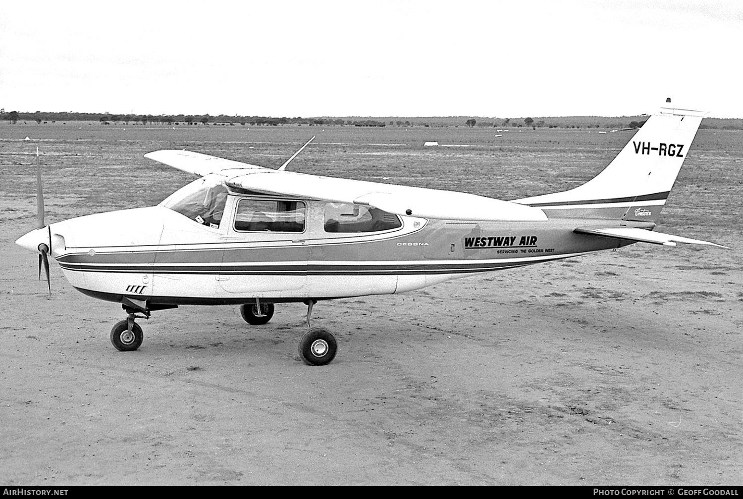 Aircraft Photo of VH-RGZ | Cessna 210K Centurion | Westway Air Services | AirHistory.net #366629