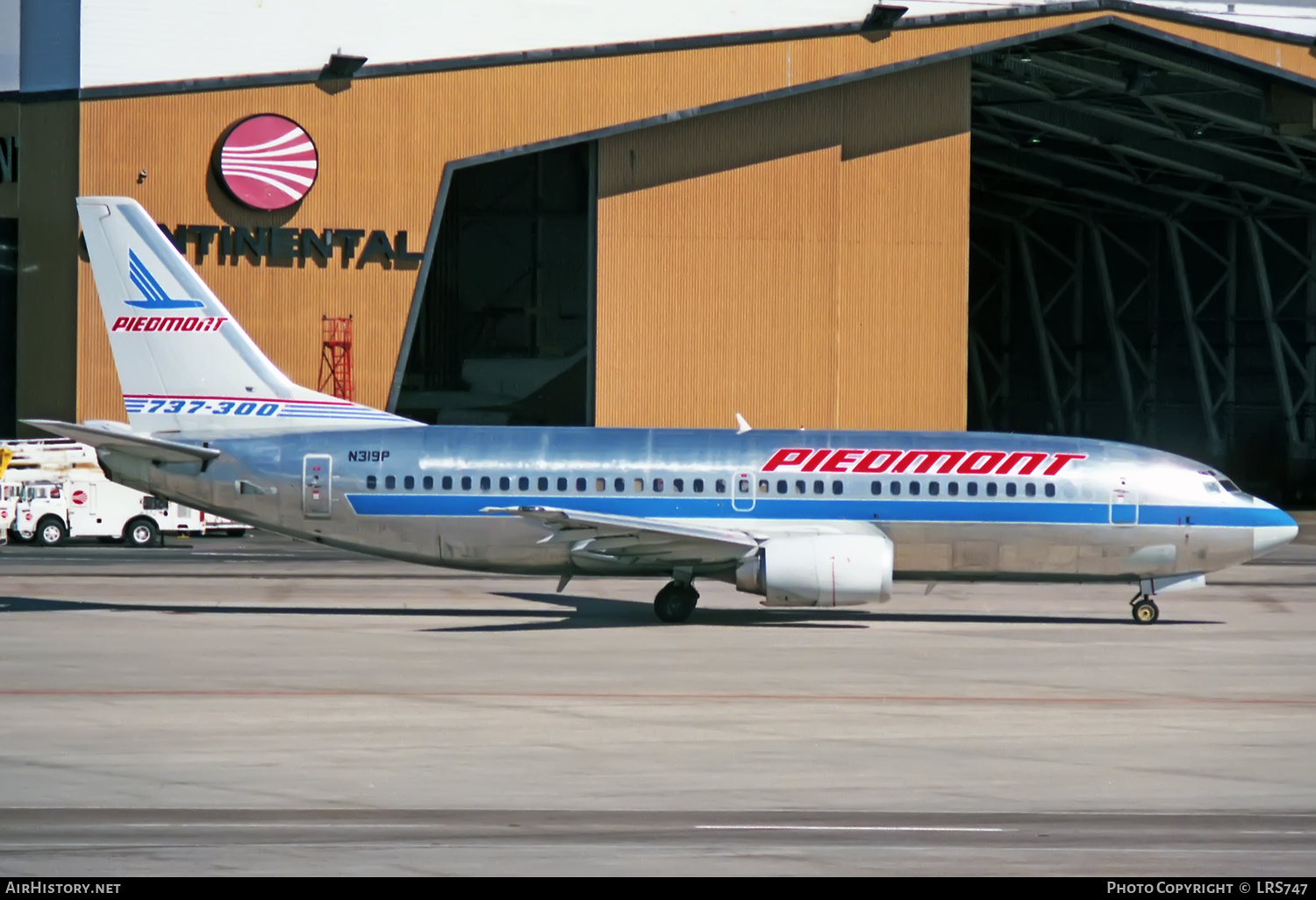 Aircraft Photo of N319P | Boeing 737-301 | Piedmont Airlines | AirHistory.net #366648