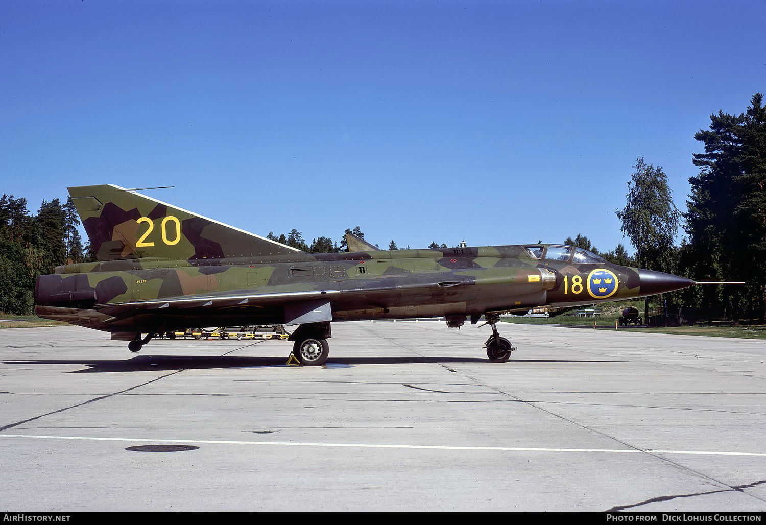 Aircraft Photo of 35220 | Saab J35B Draken | Sweden - Air Force | AirHistory.net #366857