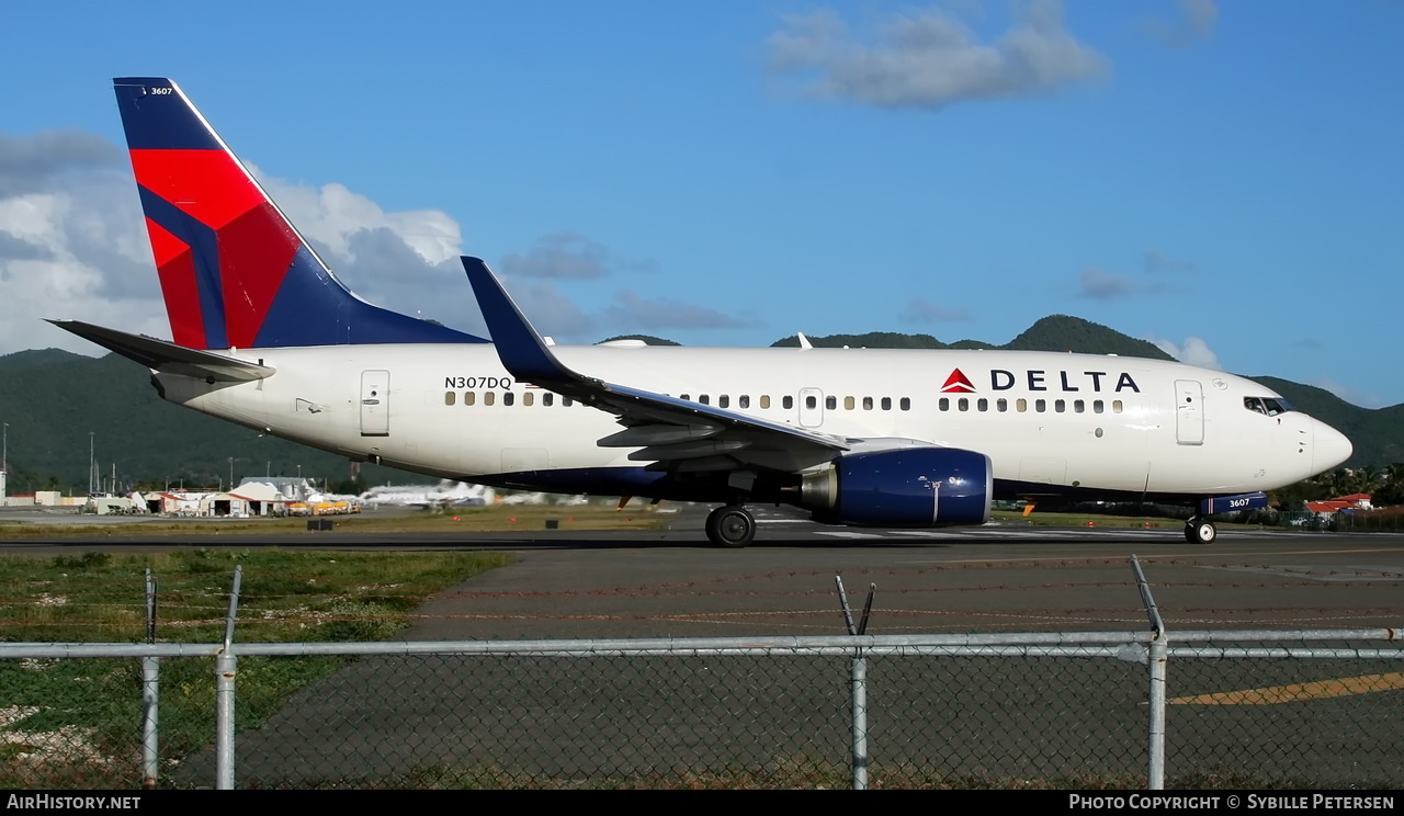 Aircraft Photo of N307DQ | Boeing 737-732 | Delta Air Lines | AirHistory.net #366905