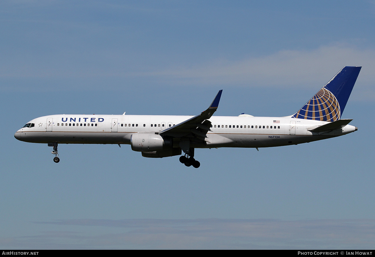 Aircraft Photo of N67134 | Boeing 757-224 | United Airlines | AirHistory.net #366907