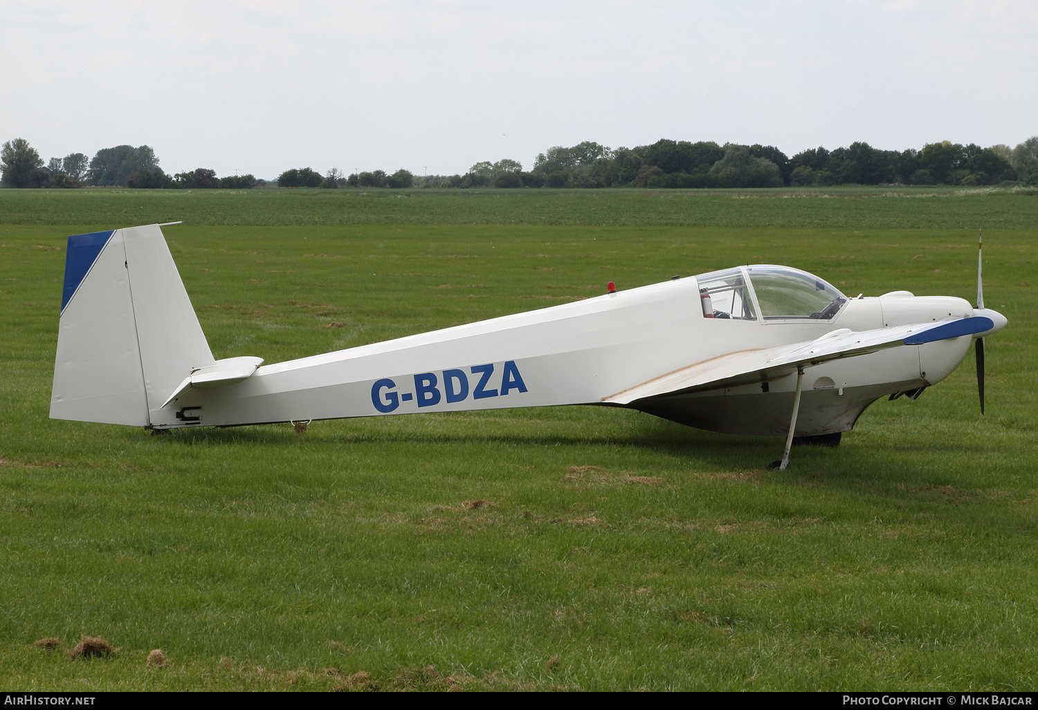Aircraft Photo of G-BDZA | Scheibe SF-25E Super Falke | AirHistory.net #366966