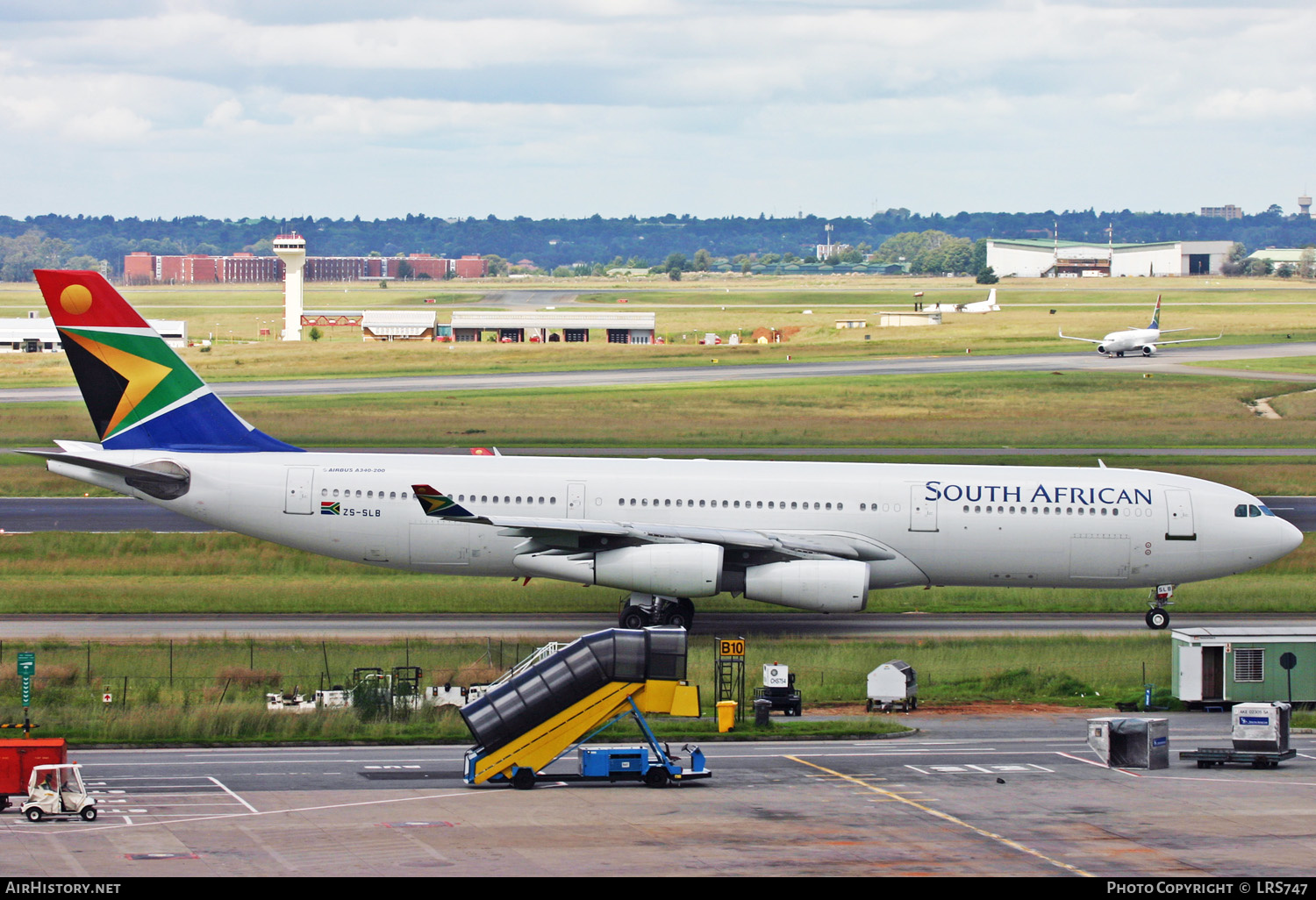 Aircraft Photo of ZS-SLB | Airbus A340-211 | South African Airways | AirHistory.net #367254