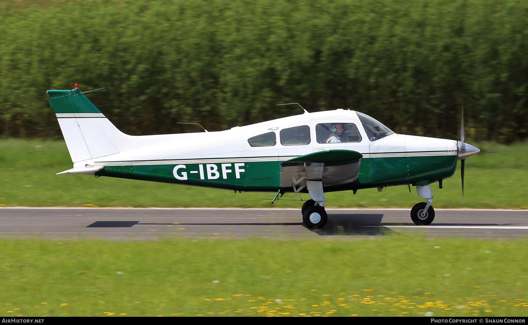 Aircraft Photo of G-IBFF | Beech A23-24 Musketeer Super III | AirHistory.net #367272