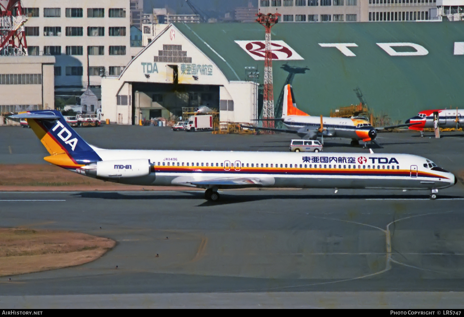 Aircraft Photo of JA8496 | McDonnell Douglas MD-81 (DC-9-81) | TDA - Toa Domestic Airlines | AirHistory.net #367289