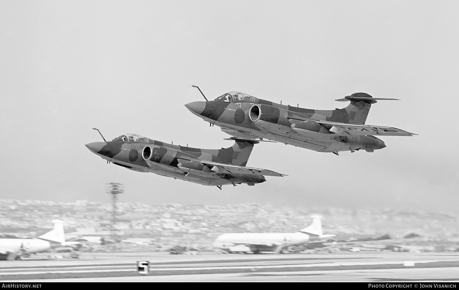 Aircraft Photo of XV355 | Blackburn Buccaneer S.2B | UK - Air Force | AirHistory.net #367408