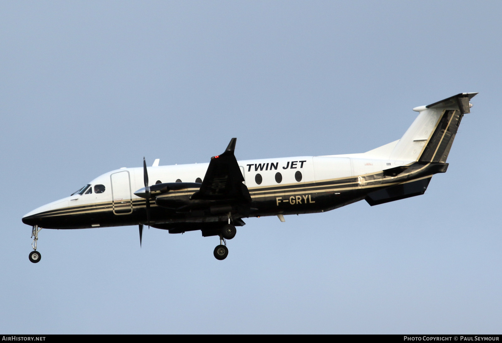 Aircraft Photo of F-GRYL | Raytheon 1900D | Twin Jet | AirHistory.net #367424