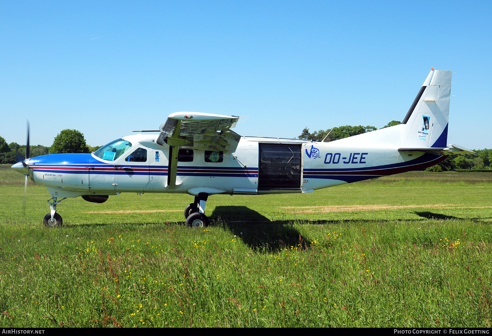 Aircraft Photo of OO-JEE | Cessna 208B Grand Caravan | AirHistory.net #367456