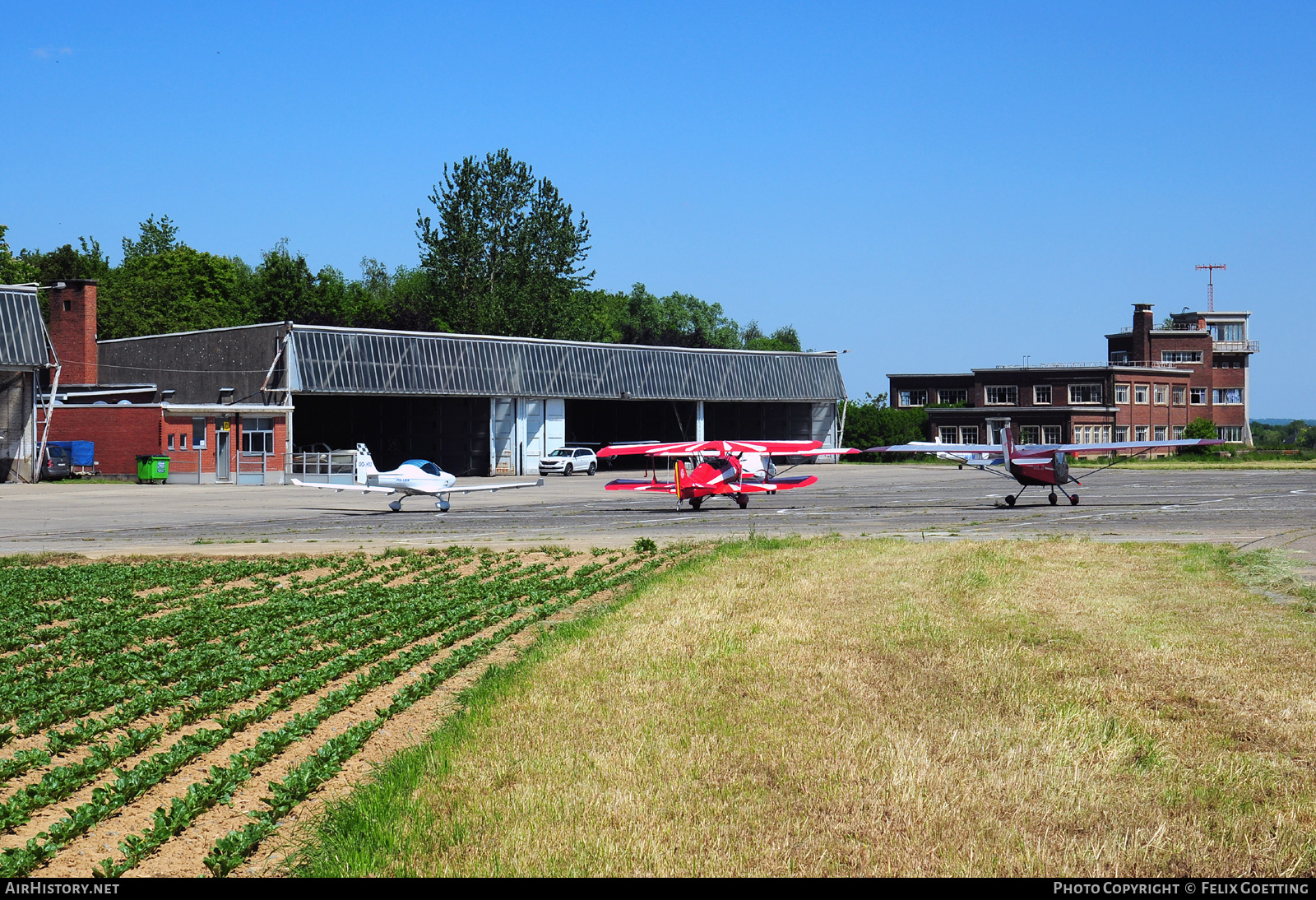 Airport photo of Goetsenhoven (EBTN) in Belgium | AirHistory.net #367457