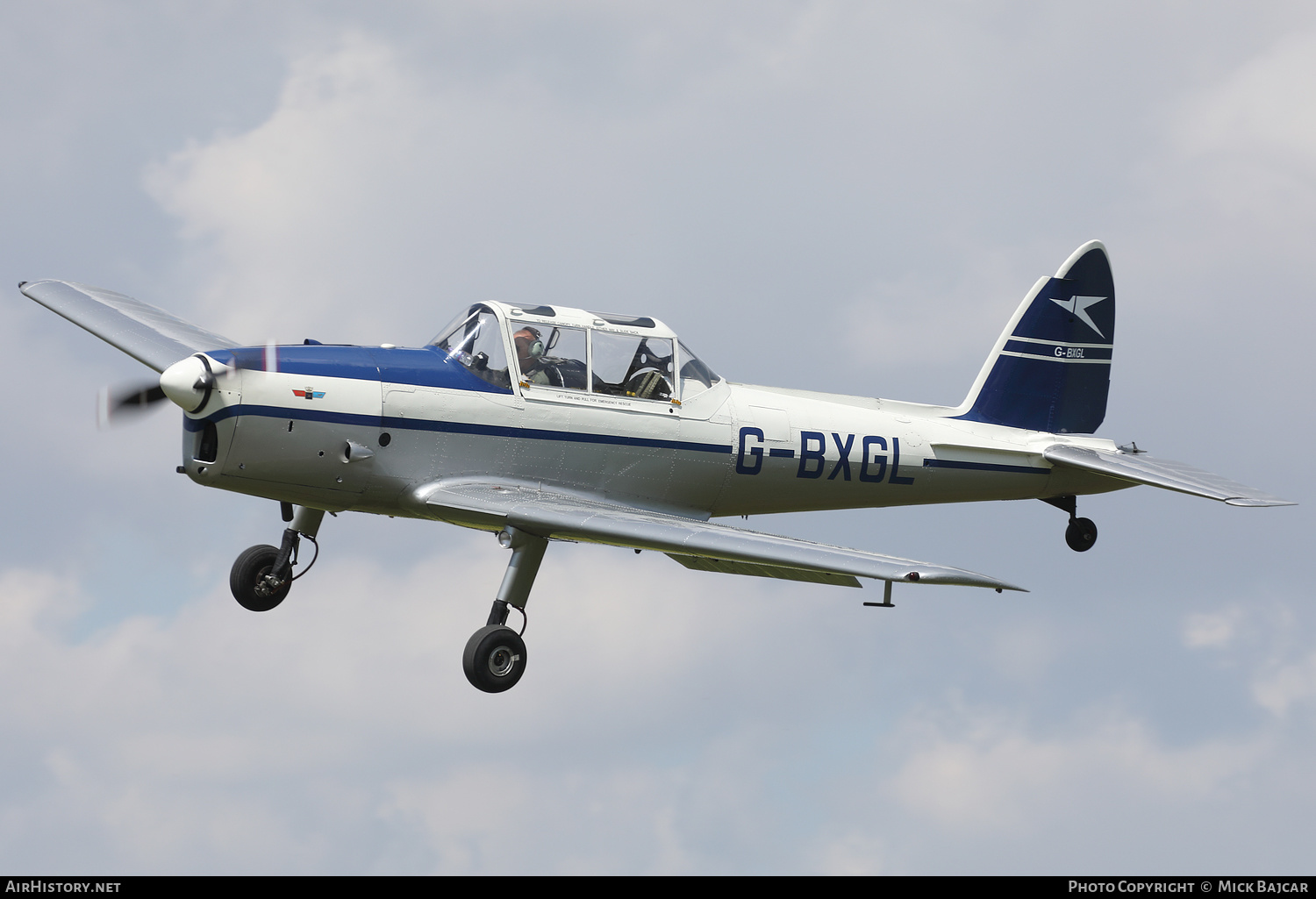 Aircraft Photo of G-BXGL | De Havilland DHC-1 Chipmunk Mk22 | AirHistory.net #367468