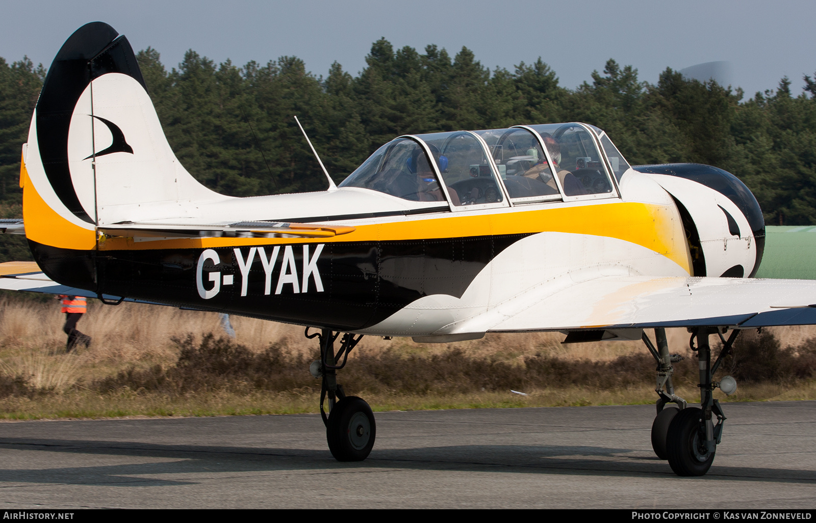 Aircraft Photo of G-YYAK | Yakovlev Yak-52 | AirHistory.net #367496
