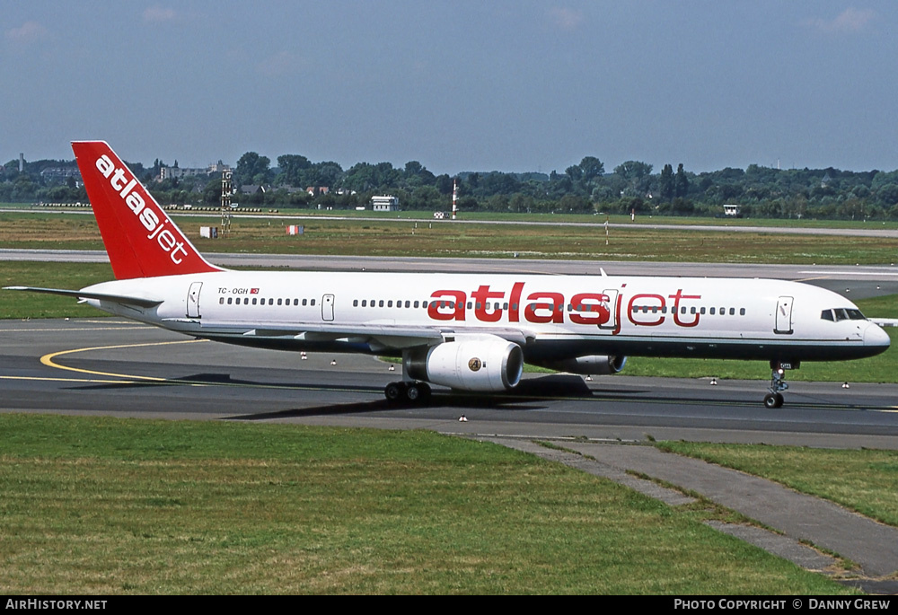 Aircraft Photo of TC-OGH | Boeing 757-225 | Atlasjet Airlines | AirHistory.net #367515