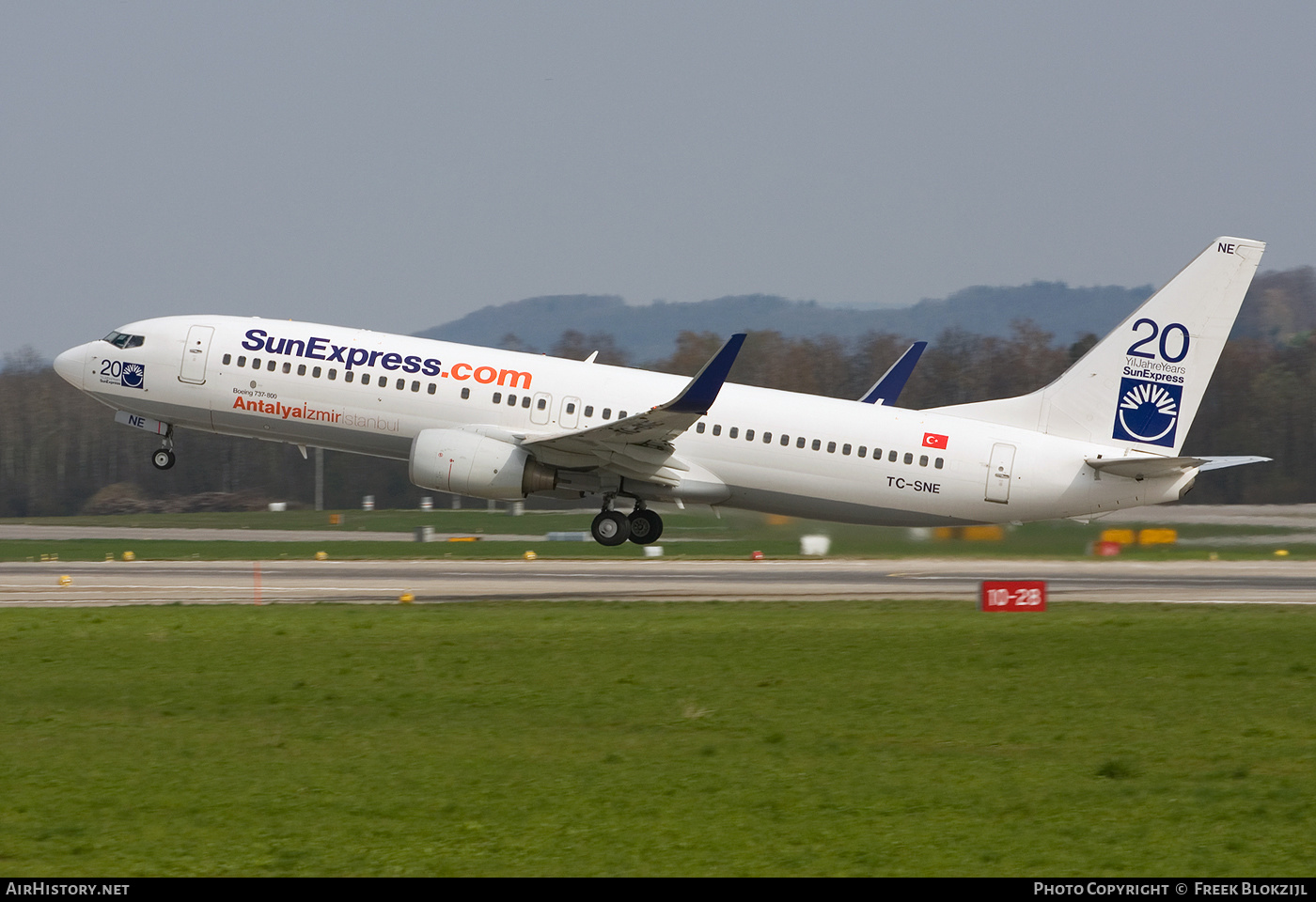 Aircraft Photo of TC-SNE | Boeing 737-8HX | SunExpress | AirHistory.net #367584