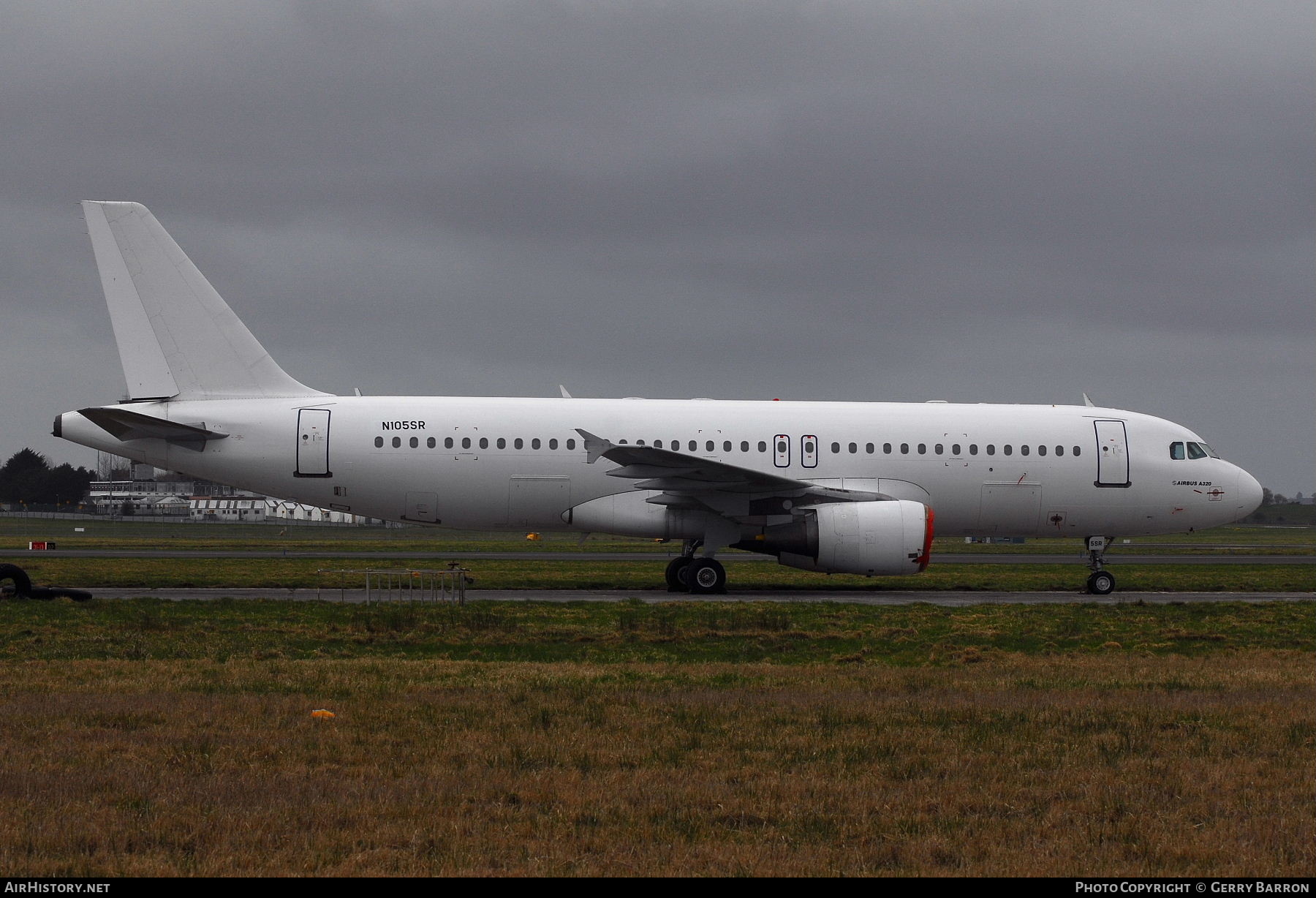 Aircraft Photo of N105SR | Airbus A320-214 | AirHistory.net #367591