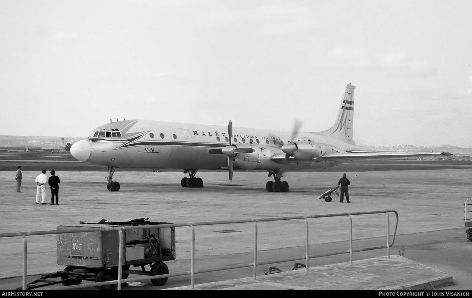 Aircraft Photo of HA-MOI | Ilyushin Il-18D | Malév - Hungarian Airlines | AirHistory.net #367809