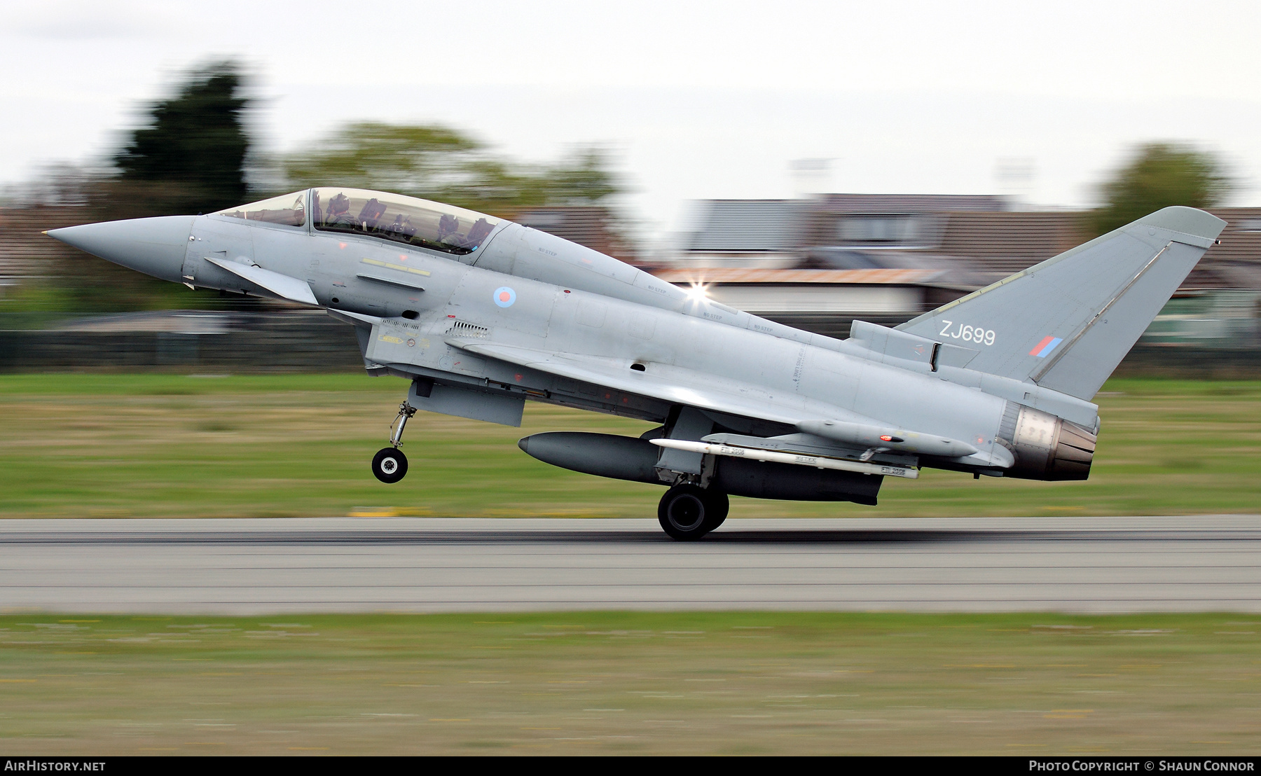 Aircraft Photo of ZJ699 | Eurofighter EF-2000 Typhoon T | UK - Air Force | AirHistory.net #367831