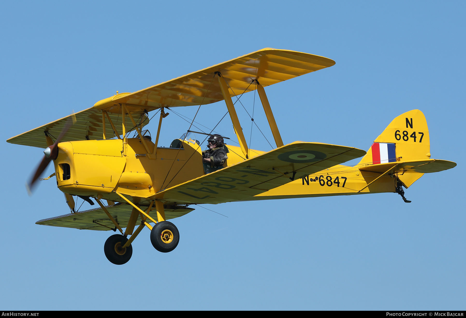 Aircraft Photo of G-APAL / N-6847 | De Havilland D.H. 82A Tiger Moth II | UK - Air Force | AirHistory.net #367866