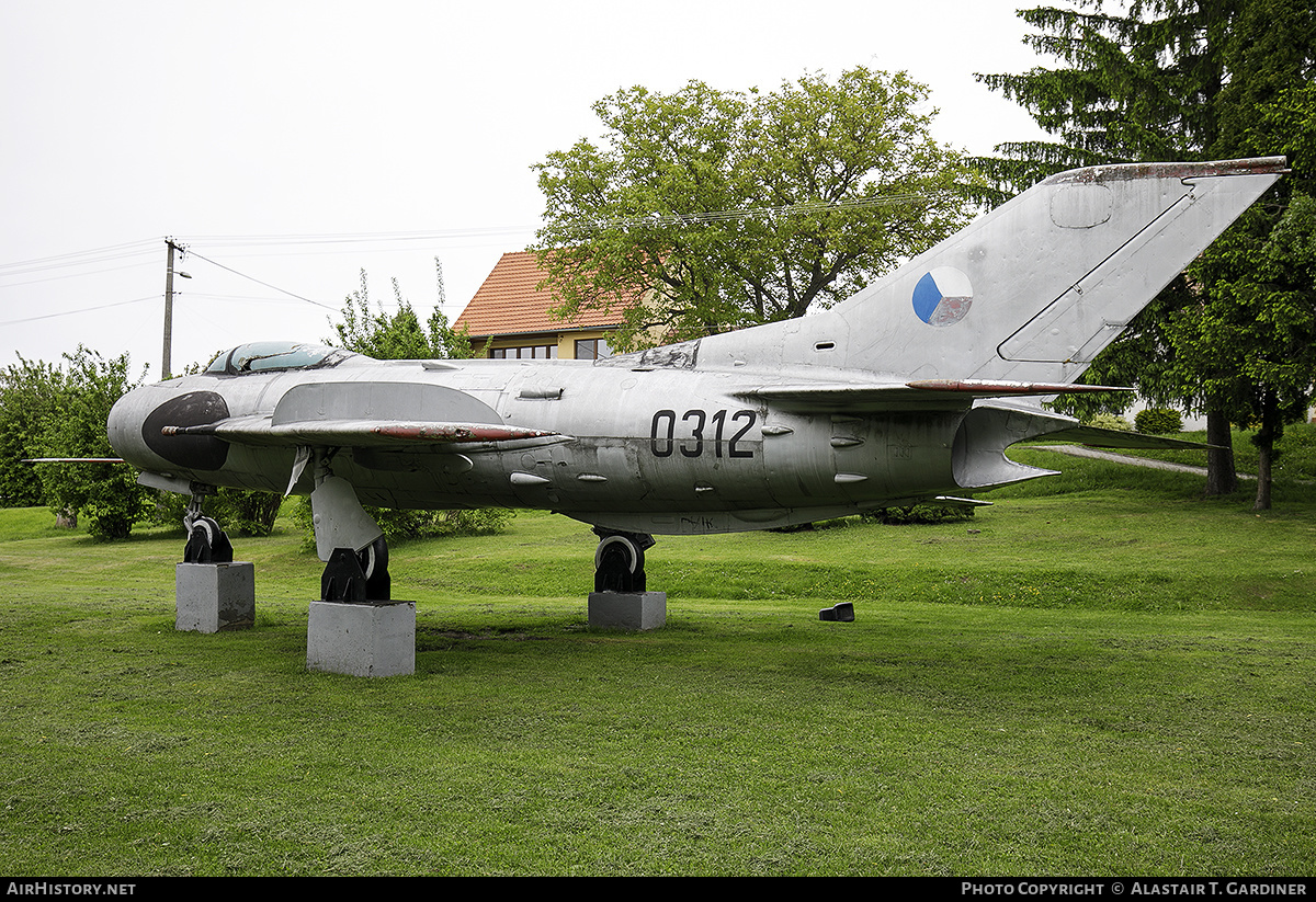 Aircraft Photo of 0312 | Aero S-105 (MiG-19S) | Czechoslovakia - Air Force | AirHistory.net #367948