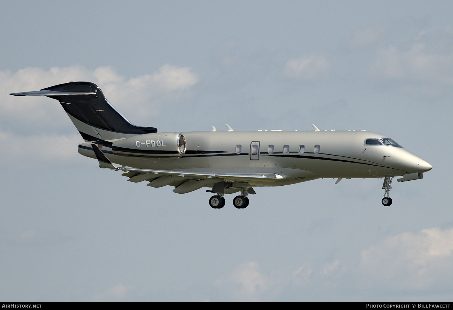 Aircraft Photo of C-FDOL | Bombardier Challenger 300 (BD-100-1A10) | AirHistory.net #368121