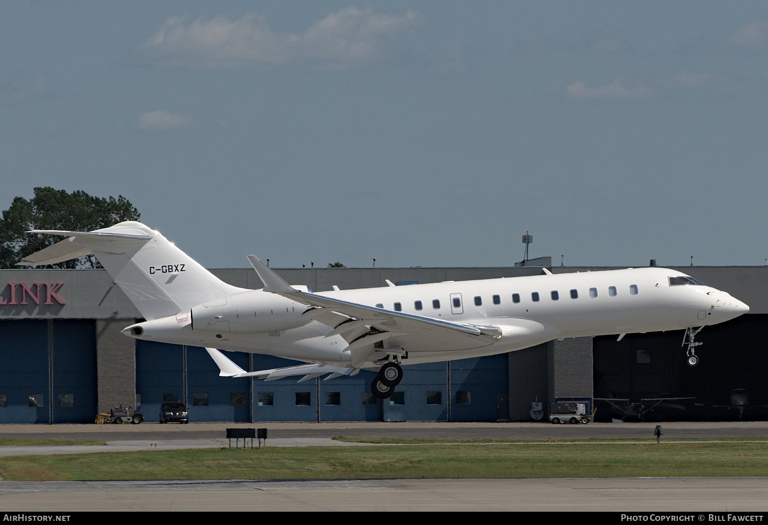 Aircraft Photo of C-GBXZ | Bombardier Global 6000 (BD-700-1A10) | AirHistory.net #368127