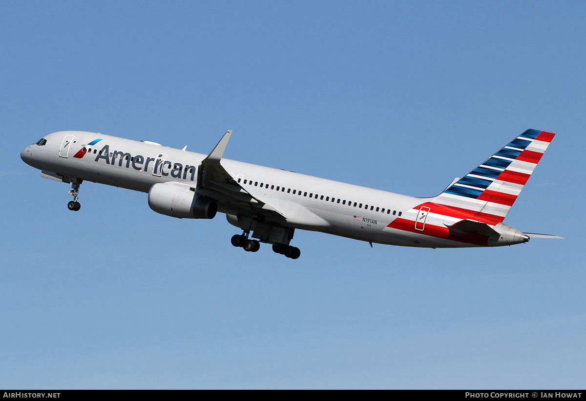 Aircraft Photo of N191AN | Boeing 757-223 | American Airlines | AirHistory.net #368199