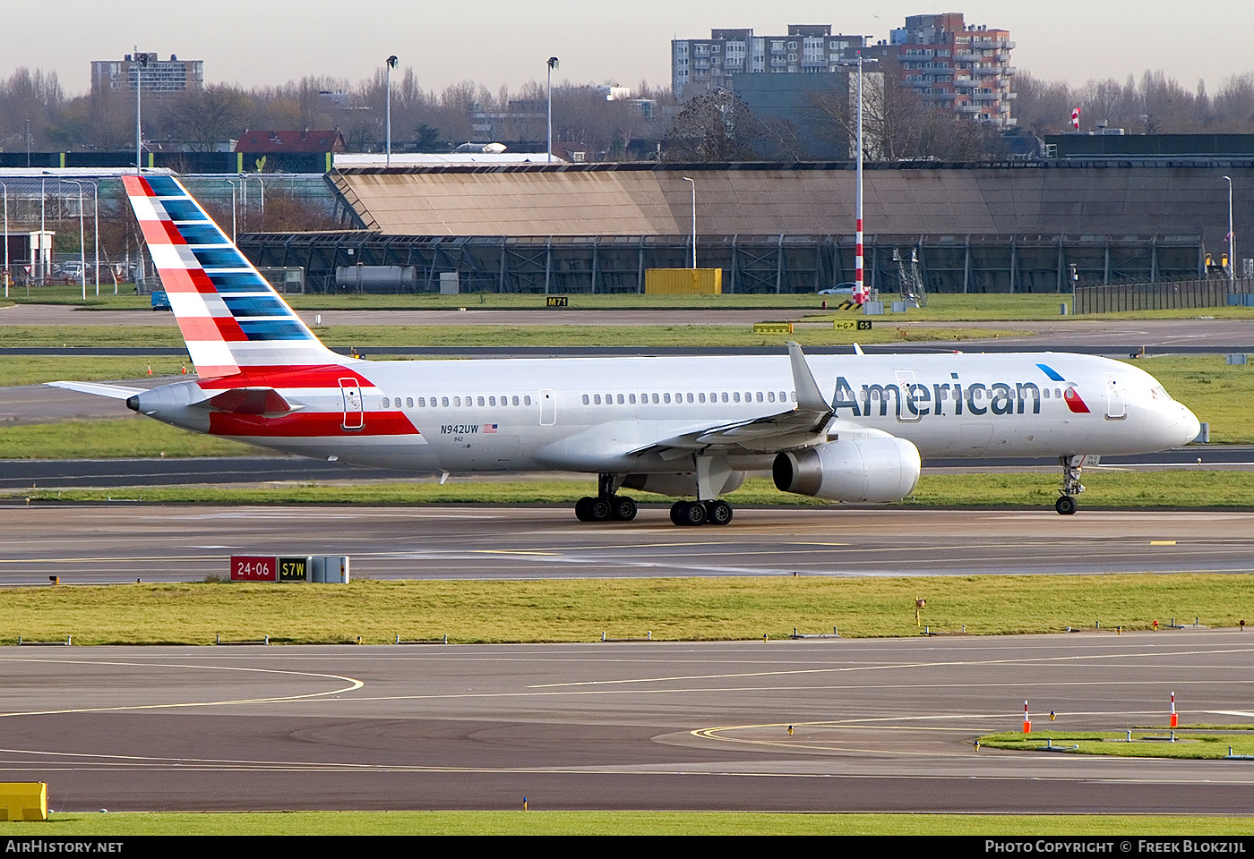 Aircraft Photo of N942UW | Boeing 757-2B7 | American Airlines | AirHistory.net #368214
