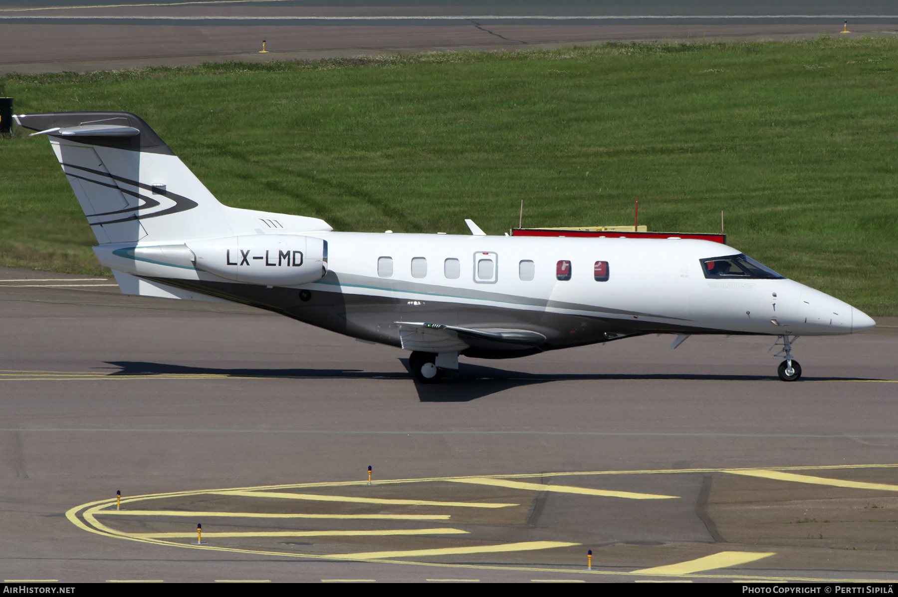 Aircraft Photo of LX-LMD | Pilatus PC-24 | AirHistory.net #368229