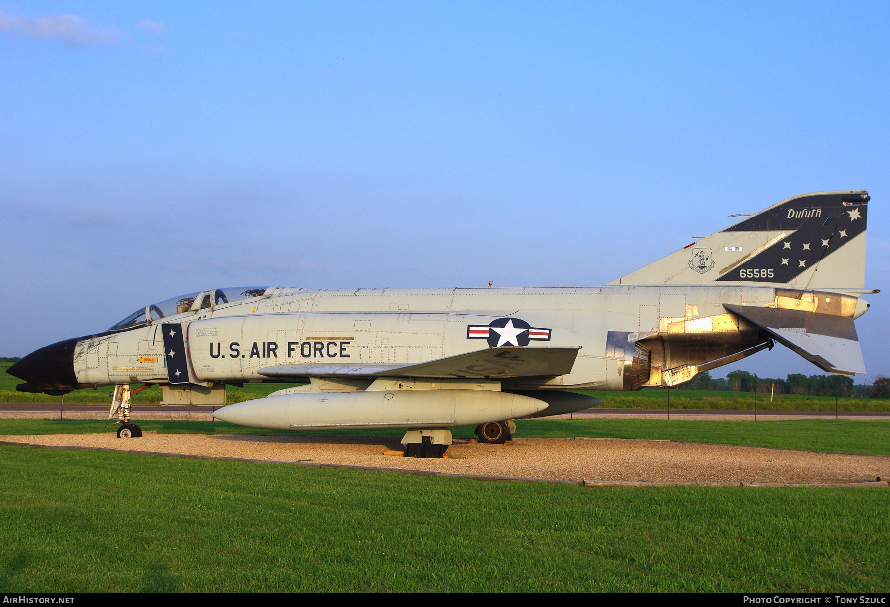 Aircraft Photo of 65-0585 / 65585 | McDonnell F-4D Phantom II | USA - Air Force | AirHistory.net #368304