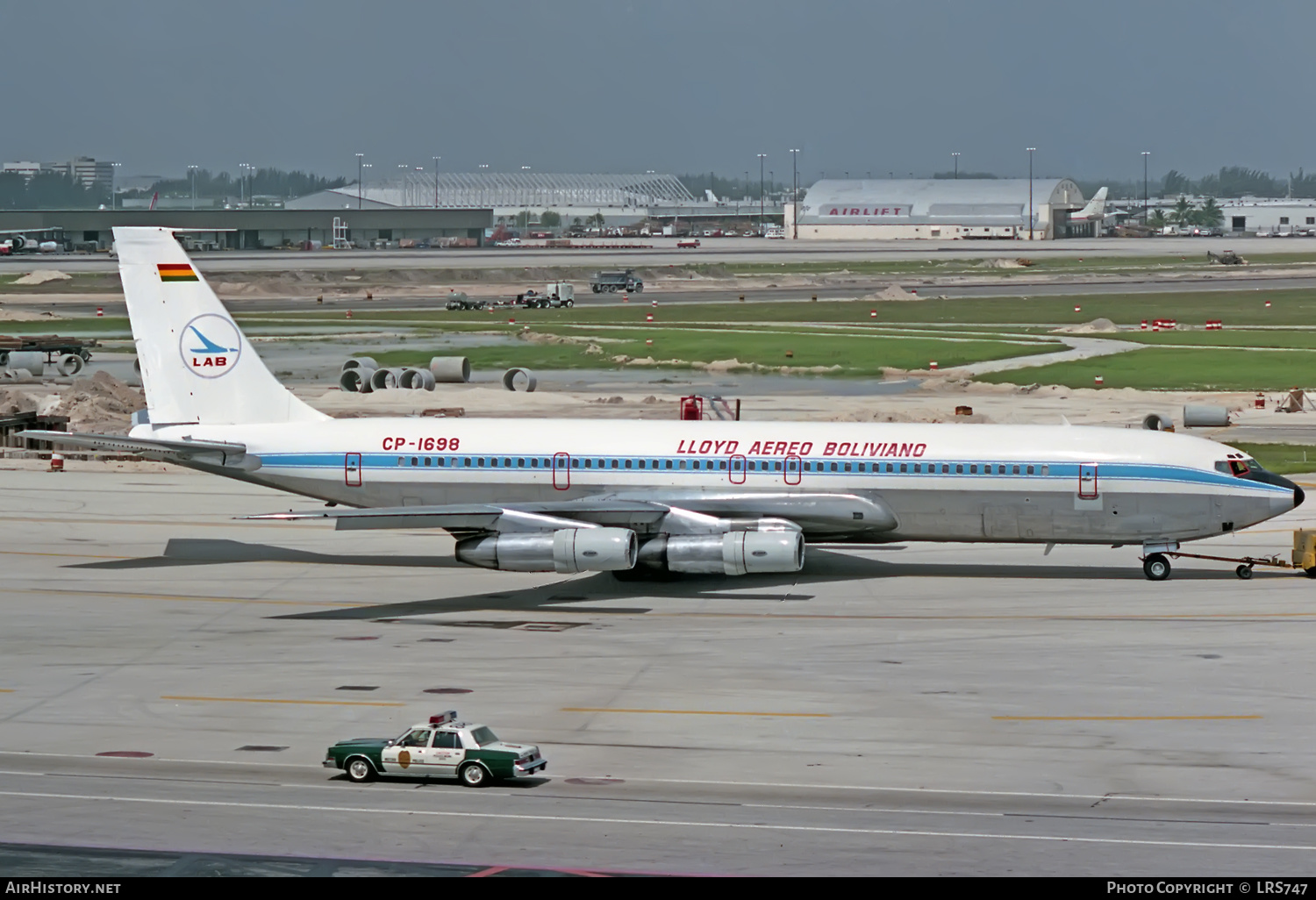 Aircraft Photo of CP-1698 | Boeing 707-323C | Lloyd Aereo Boliviano - LAB | AirHistory.net #368340