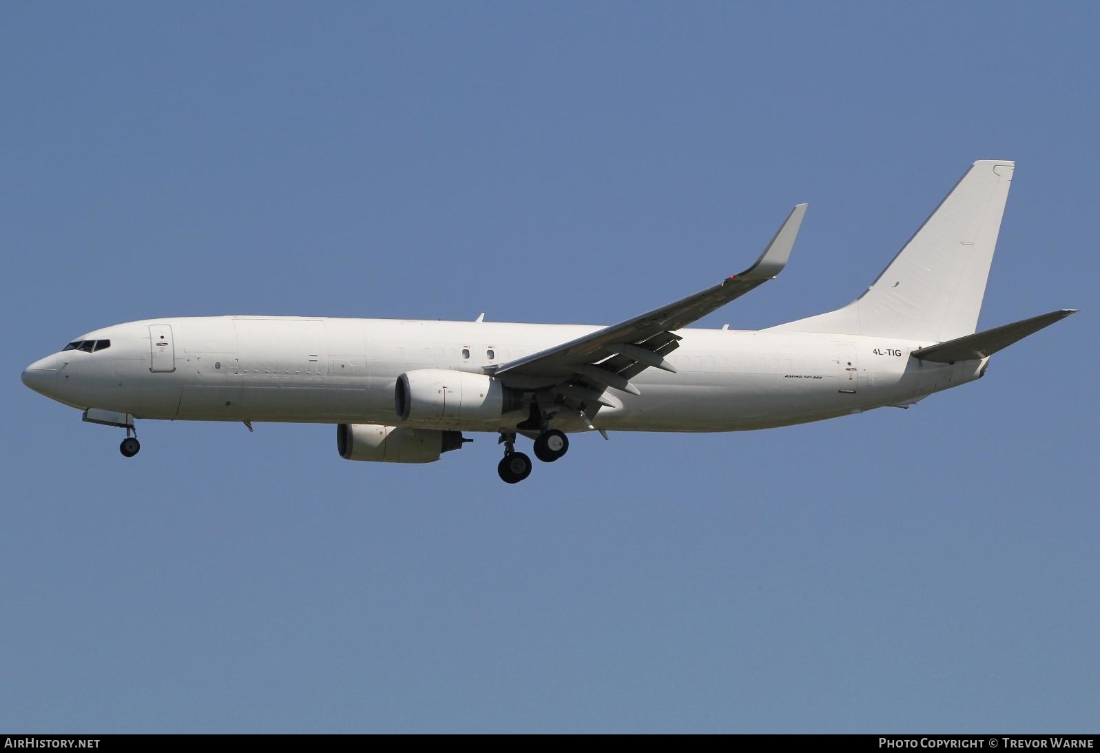 Aircraft Photo of 4L-TIG | Boeing 737-804SF | Airzena - Georgian Airways | AirHistory.net #368446