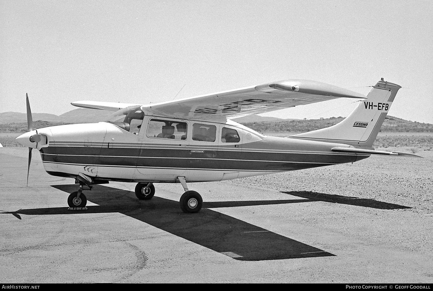 Aircraft Photo of VH-EFB | Cessna 210H Centurion | AirHistory.net #368535