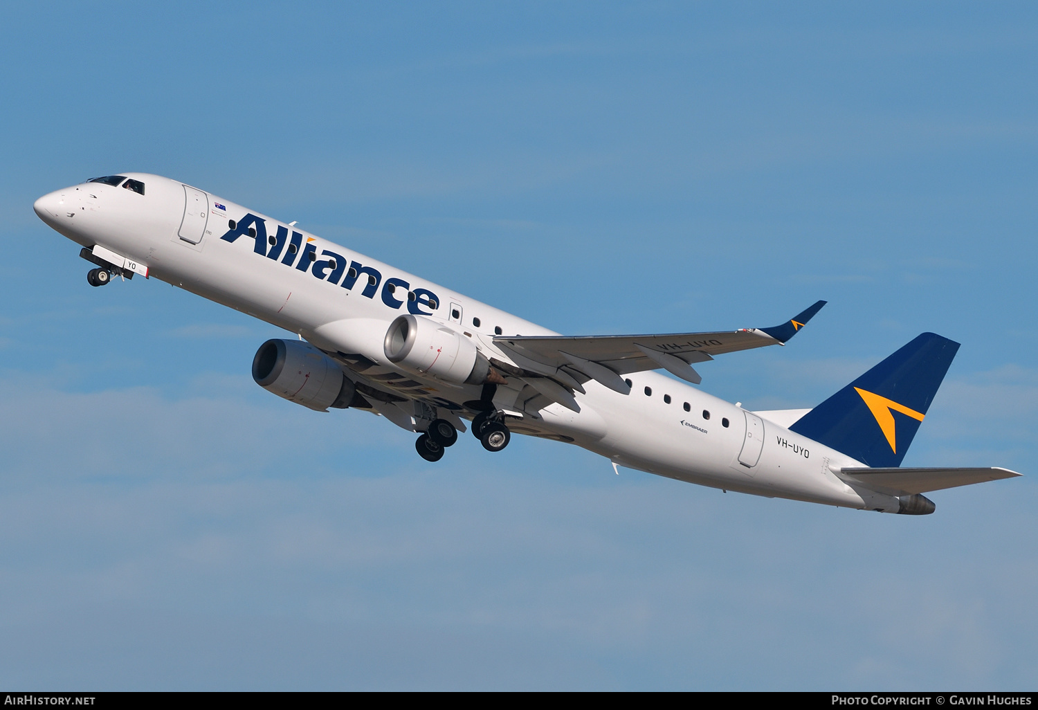 Aircraft Photo of VH-UYO | Embraer 190AR (ERJ-190-100IGW) | Alliance Airlines | AirHistory.net #368552