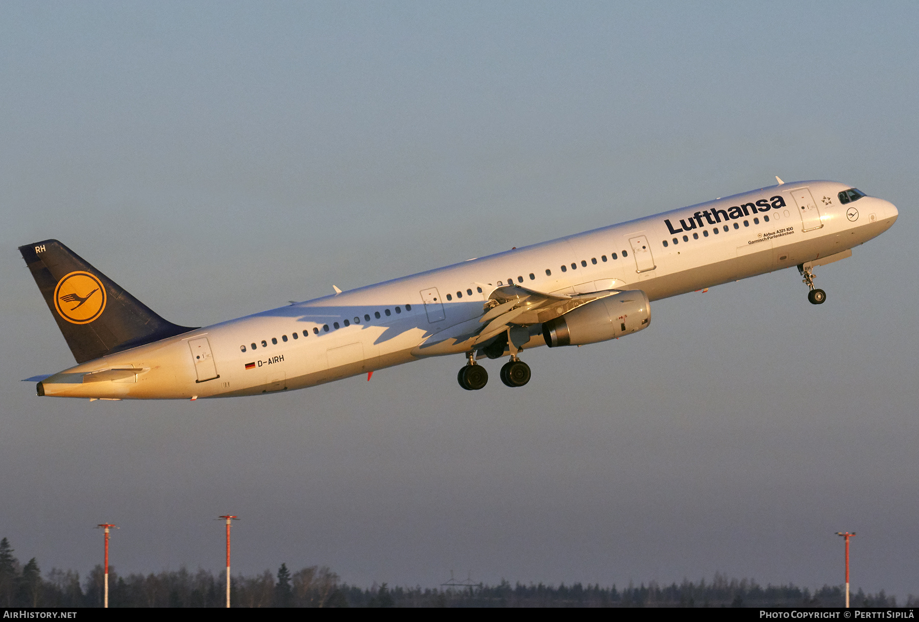 Aircraft Photo of D-AIRH | Airbus A321-131 | Lufthansa | AirHistory.net #368632