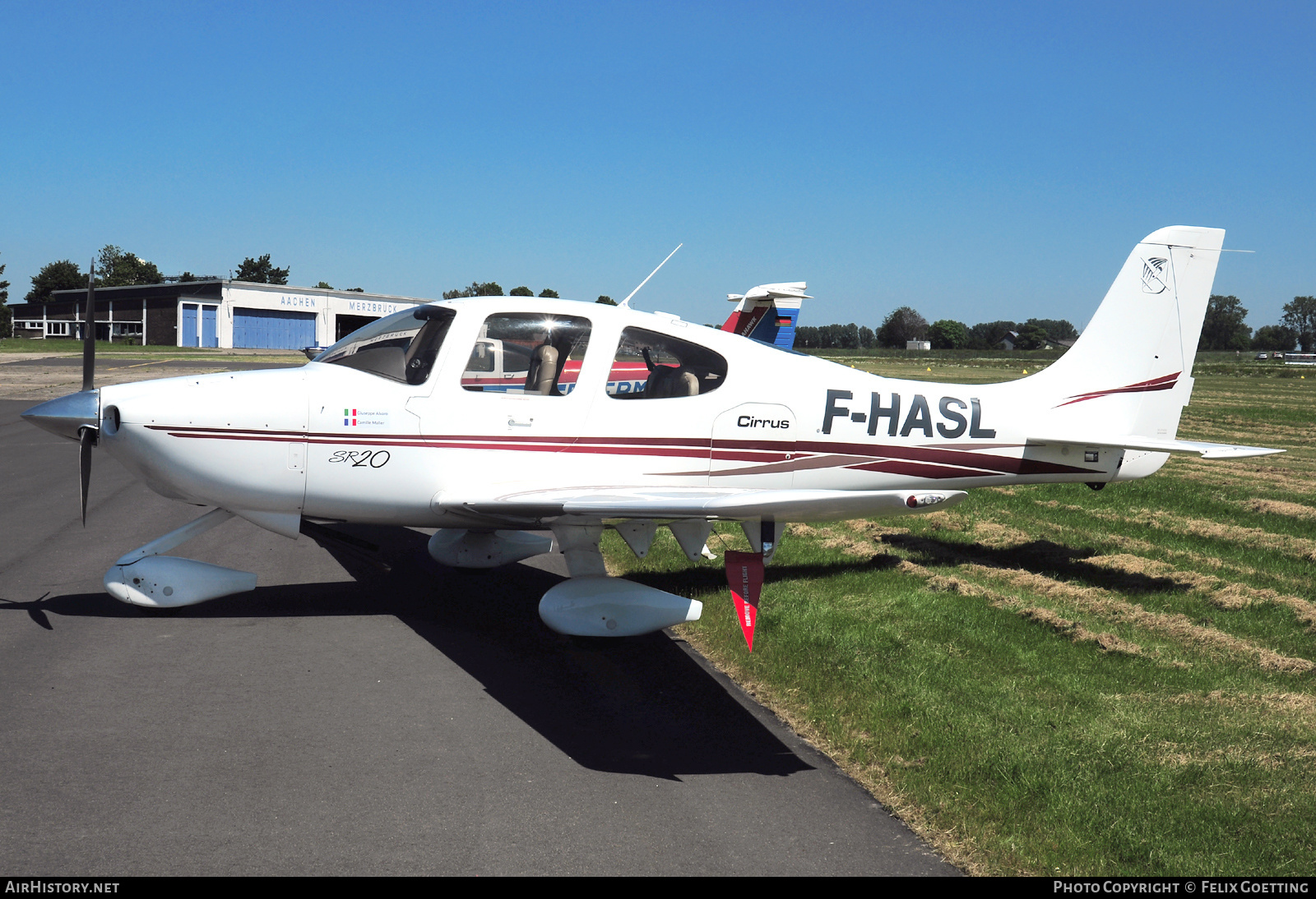 Aircraft Photo of F-HASL | Cirrus SR-20 G1 | AirHistory.net #368661