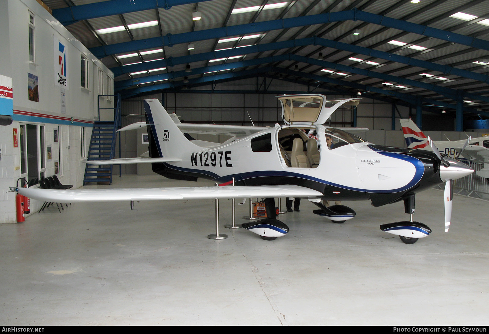 Aircraft Photo of N1297E | Cessna 400 Corvalis TT (LC-41-550FG) | AirHistory.net #368812