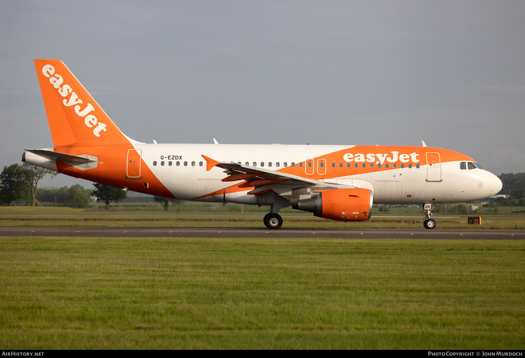 Aircraft Photo of G-EZDX | Airbus A319-111 | EasyJet | AirHistory.net #368829