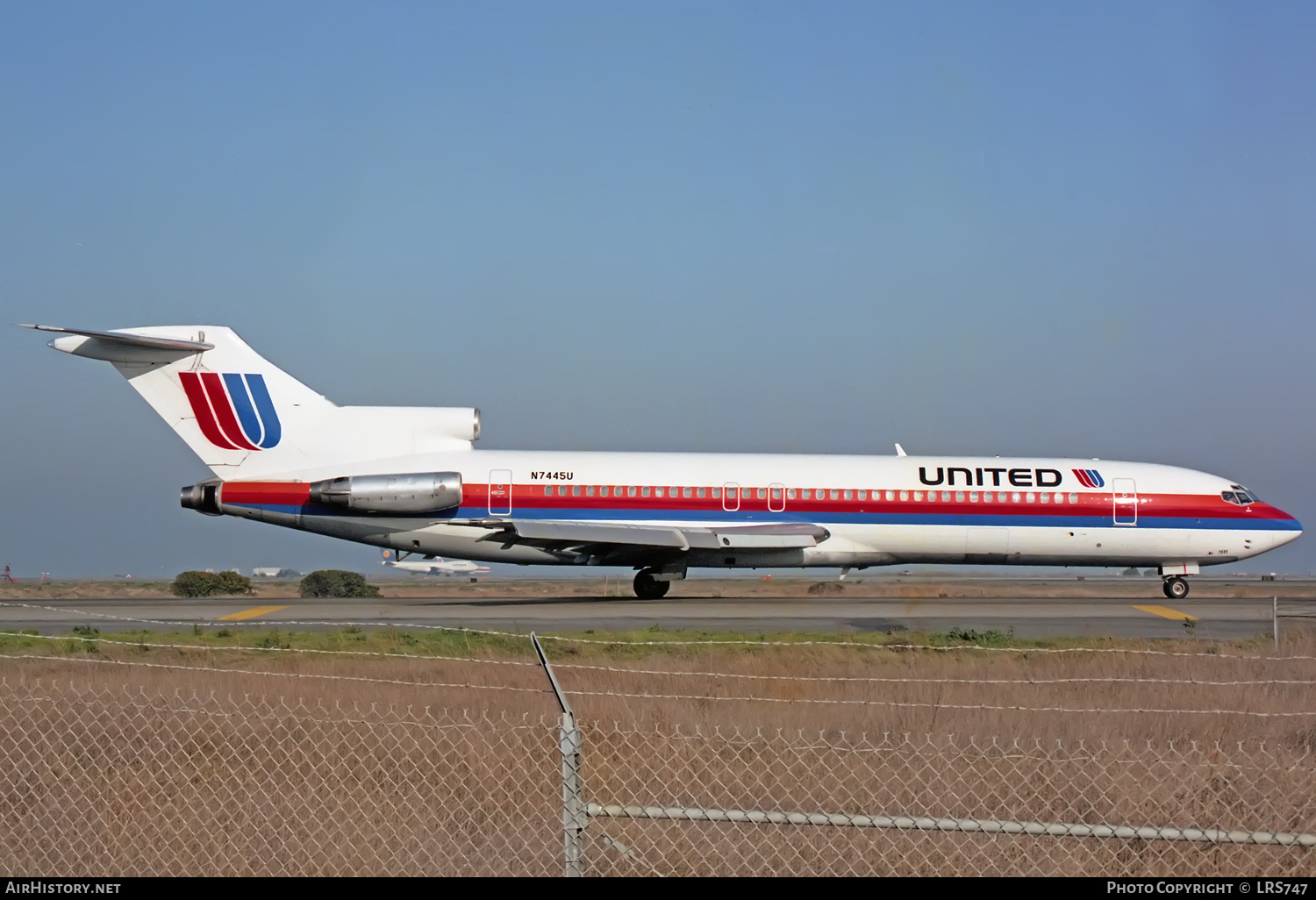 Aircraft Photo of N7445U | Boeing 727-222/Adv | United Airlines | AirHistory.net #368842
