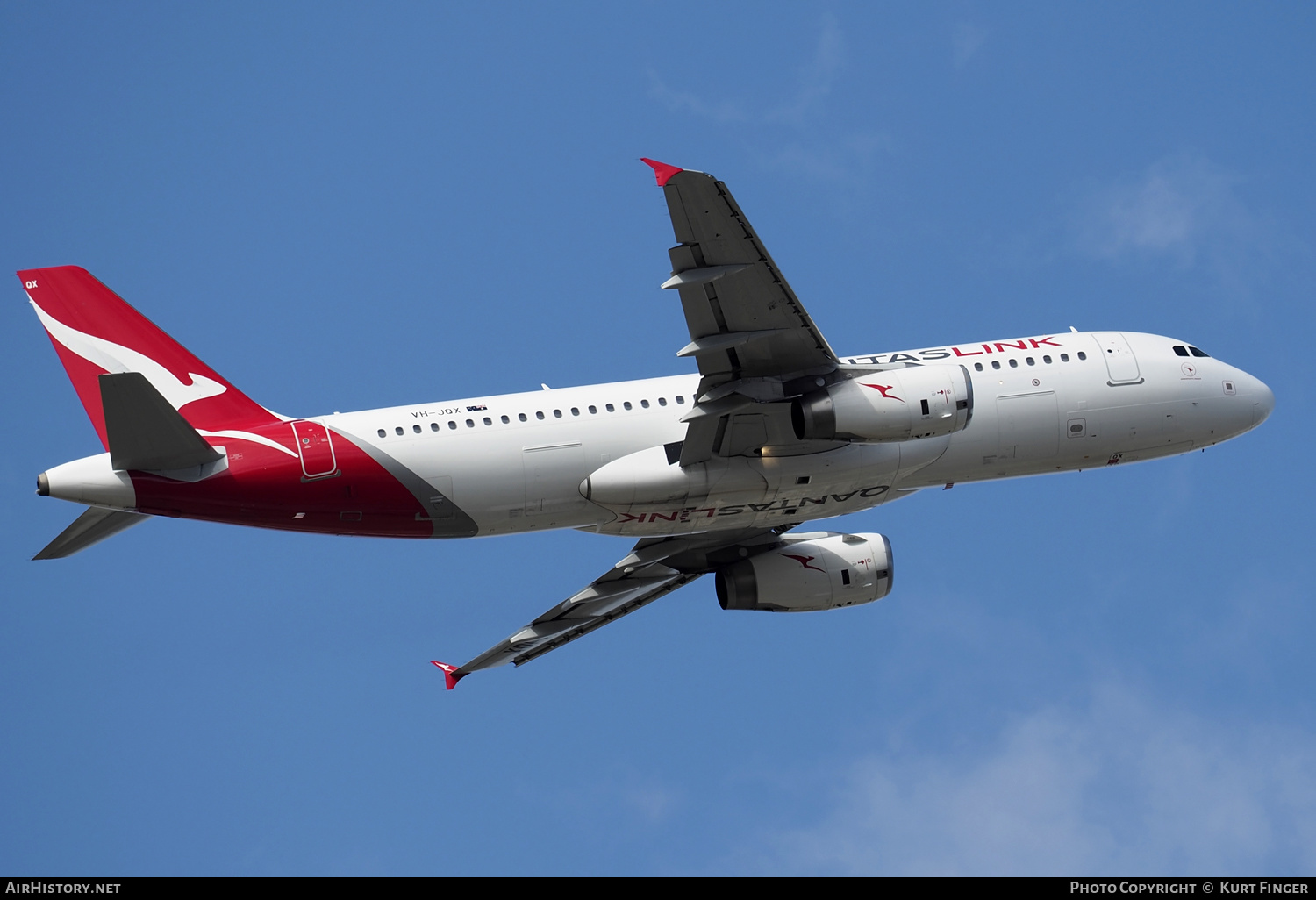Aircraft Photo of VH-JQX | Airbus A320-232 | QantasLink | AirHistory.net #368891