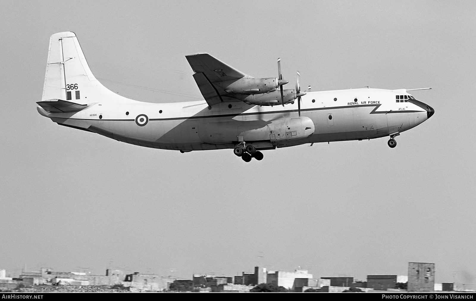 Aircraft Photo of XR366 | Short SC.5 Belfast C1 | UK - Air Force | AirHistory.net #368903